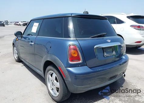 2010 Mini Cooper from USA, damaged, VIN WMWMF3C59ATZ22899